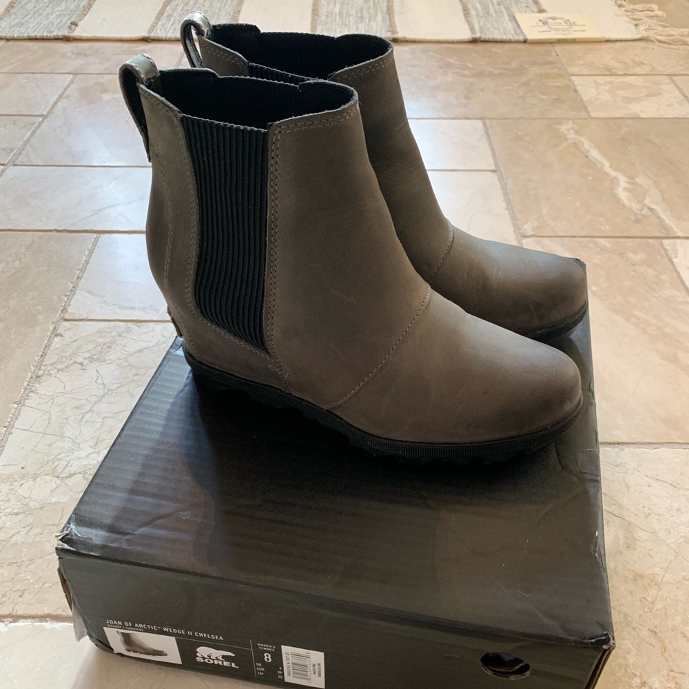 Sorel Chelsea Wedge Size 8